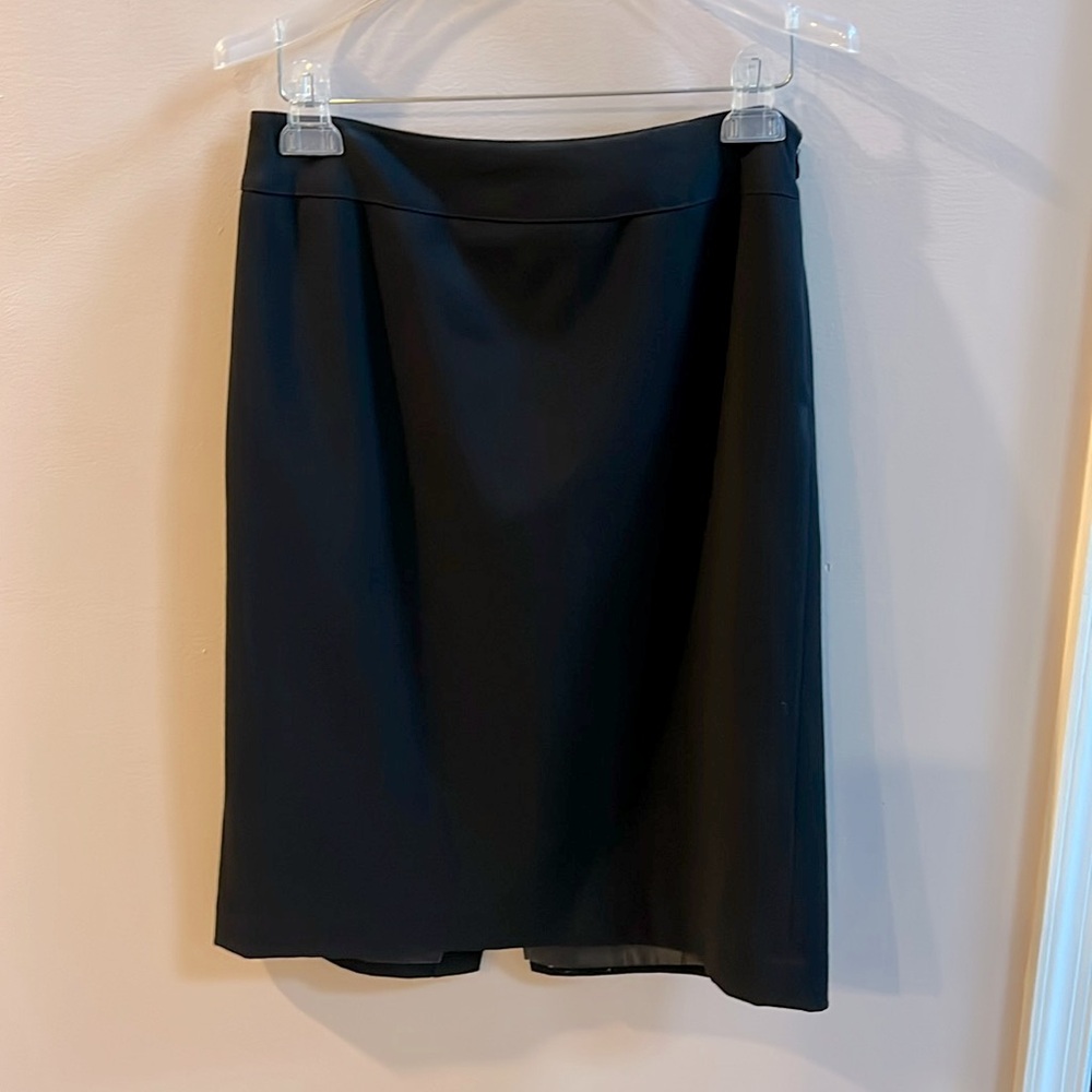 Apt 9 Black Stretch Skirt with Back Slit 25 Inches Long Size 6